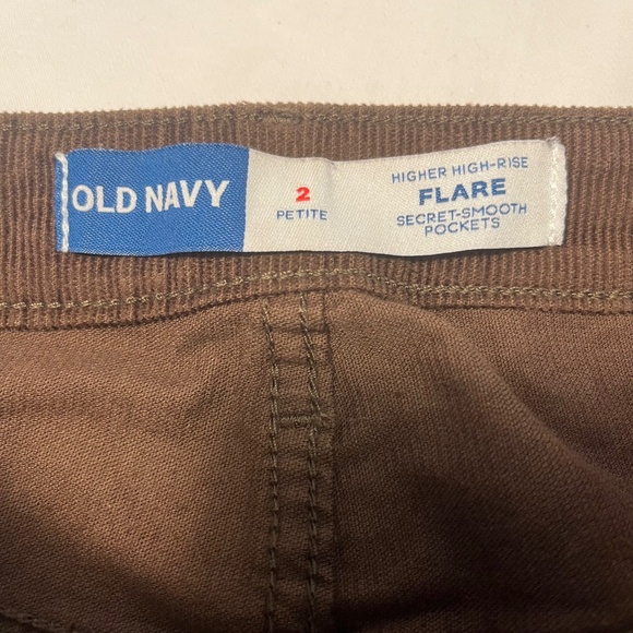 Old Navy Higher High Rise Flared Corduroys - Picture 4 of 4